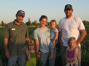 Ron Pearmine, Molly Pearmine McCargar, Ernie Pearmine and Molly's daughters L to R Lilly, Addy and Gracey.